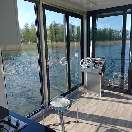 Houseboat, Apartament-lodz, Mazury *